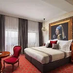 Mystery Budapest, Preferred & 5*