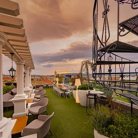 Hotel Mystery Budapest, Preferred &