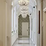 Mystery Budapest, Preferred & 5*