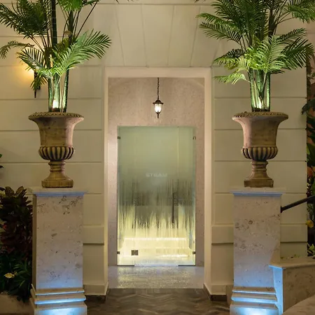 Hotel Mystery Budapest, Preferred &