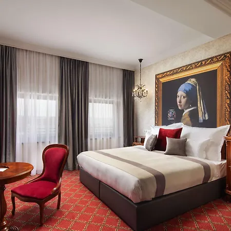 Mystery Budapest, Preferred & 5*