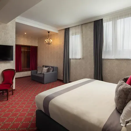 Mystery Budapest, Preferred & Hotel