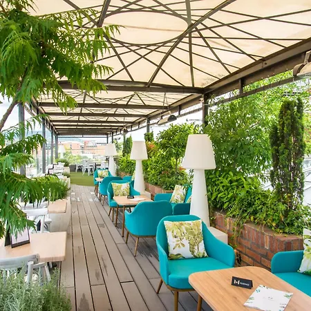 Mystery Budapest, Preferred & Ξενοδοχείο 5*