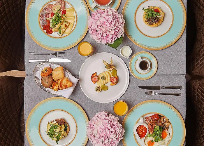 Mystery Budapest, Preferred & Hotel