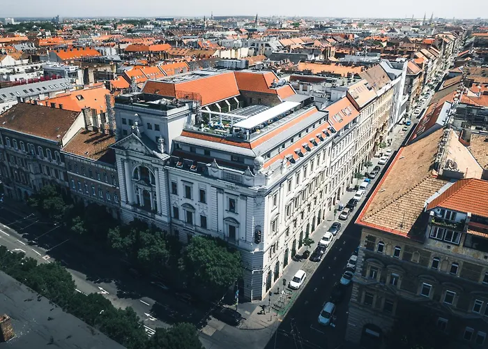 Mystery Budapest, Preferred & 5* Budapest