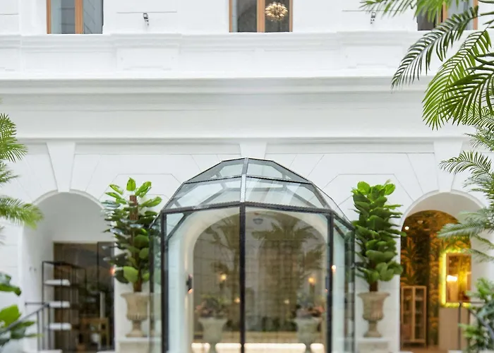Mystery Budapest, Preferred & 5*
