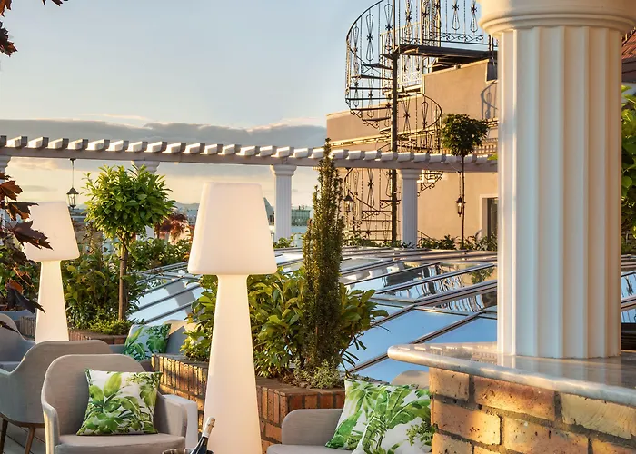 Mystery Budapest, Preferred & 5* Budapest