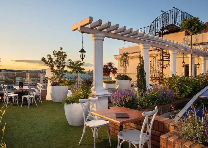 Mystery Budapest, Preferred & 5* Budapest