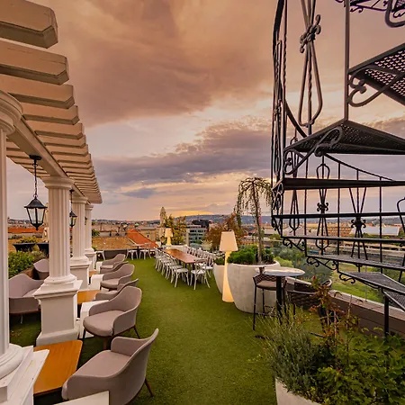 Hotel Mystery Budapest, Preferred &