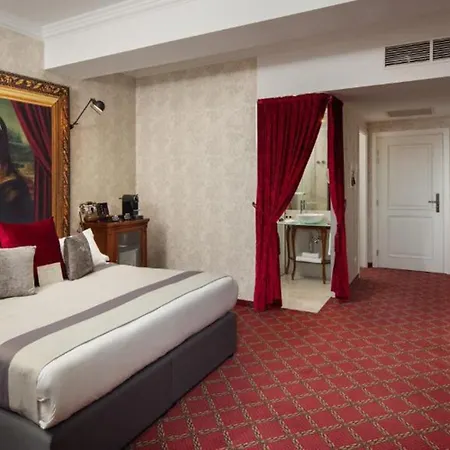 Mystery Budapest, Preferred & 5*