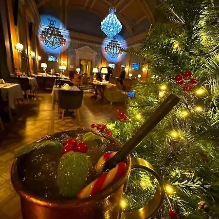 Mystery Budapest, Preferred & Otel