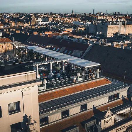 Mystery Budapest, Preferred & 5*